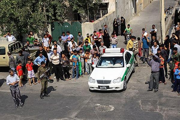 لو رفتن 8 زن و مرد برهنه در خانه فساد یک زوج