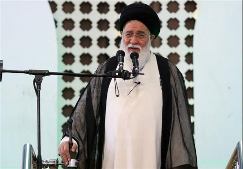 آیت‌الله علم‌الهدی: رکود، بیکاری و گرانی مردم را محاصره کرده/ پول نفتی که فروختید چه شد؟ 