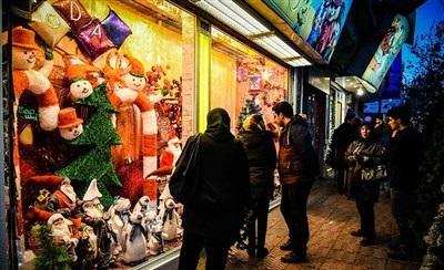 عکس/ خرید سال نو میلادی در تهران 