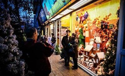 عکس/ خرید سال نو میلادی در تهران 
