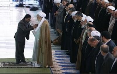 عکس/ نماز جمعه دهم تهران به امامت آیت‌الله موحدی‌کرمانی