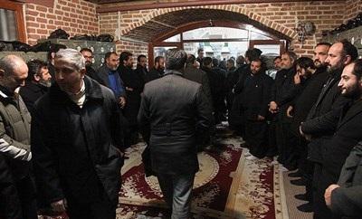 عکس/ مراسم چهلمین روز درگذشت جانباختگان حادثه قطار تبریز - مشهد  