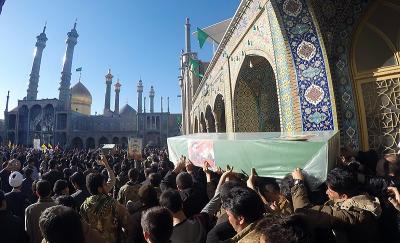 عکس/ تشییع پیکر مطهر ۴ شهید مدافع حرم در قم