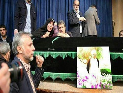 غسل پیکر آیت‌الله هاشمی را چه کسی انجام داد؟