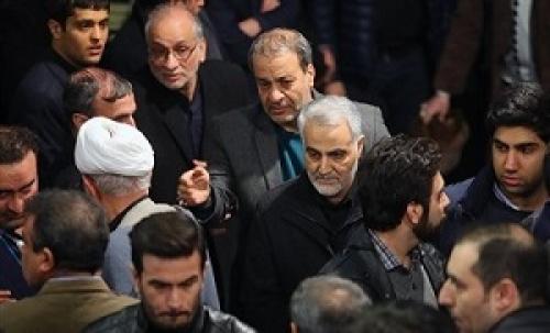 عکس/حضورسردارسلیمانی در جماران و وداع با پیکر آیت الله هاشمی 