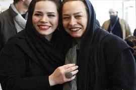 ملیکا شریفی نیا در تازه ترین پست اینستاگرام خود به مادرش بی حرمتی کرد/عکس بی حجاب همسر سابق شریفی نیا