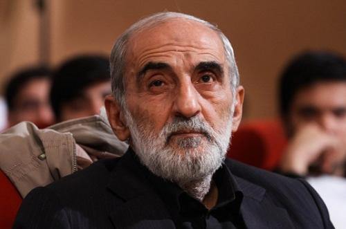 آیا تیم هسته‌ای کشورمان نباید از راه بی‌نتیجه و خسارت‌آفرینی که طی سه سال و چندماه گذشته پیموده‌اند، بازگردند؟