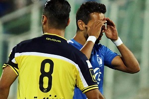 بمب استقلالی ها در پرسپولیس منفجرشد:شاه ماهی استقلال رسما پرسپولیسی شد/تیرخلاص به ژنرال و عیمنصور توسط شاه ماهی 