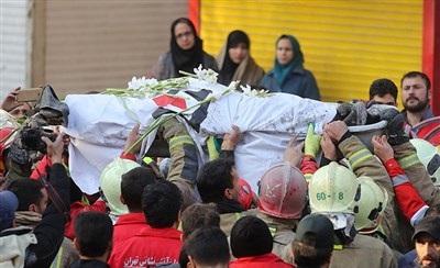 عکس/پیکر آتش نشانان در روز هفتم حادثه پلاسکو 