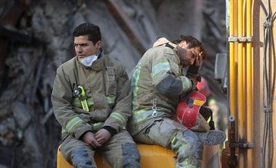 عکس/پیکر آتش نشانان در روز هفتم حادثه پلاسکو 