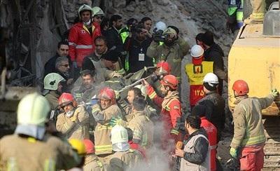 عکس/پیکر آتش نشانان در روز هفتم حادثه پلاسکو 