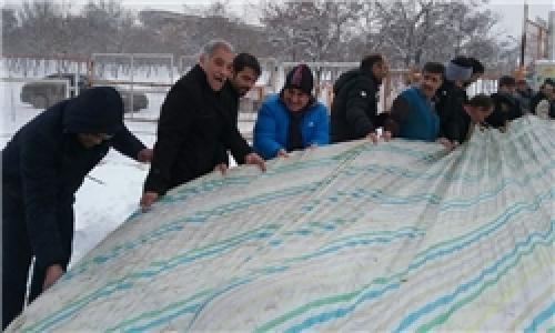 هواداران دوتیم به سمت یکدیگر برف پرتاب کردند