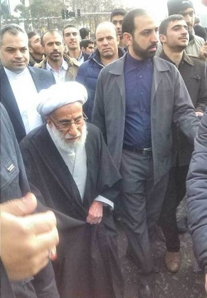 عکس/ آیت الله جنتی در راهپیمایی 22 بهمن 