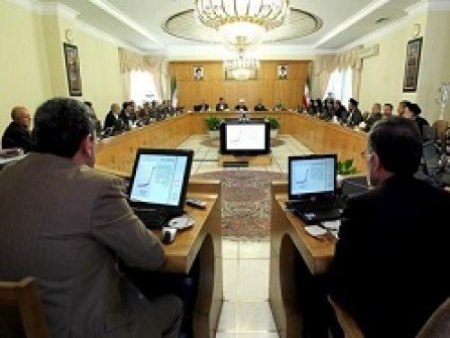 حضور سرلشکر باقری در نشست هیات دولت
