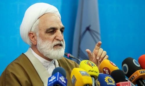 سخنگوی قوه قضائیه:طبق قانون دو تابعیتی ها نمی‌توانند مسئولیت دولتی بپذیرند.