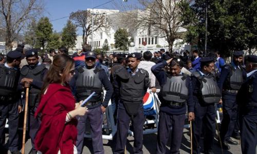 عکس/ وقوع دو انفجار در شهر لاهور پاکستان