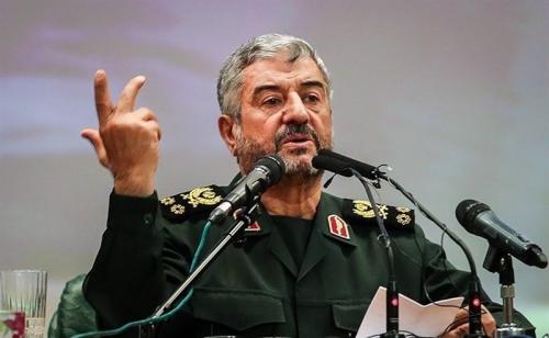  احدی از پاسداران و فرماندهان سپاه حق دخالت سیاسی و جناحی در انتخابات را ندارند 