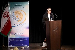 تیپ متفاوت افسانه بایگان در کنار قمشه‌ای