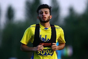 شوک خبری از راه روهای باشگاه استقلال درزکرد:دومین بازیکن جنجالی قراردادش را تمدیدنکرد/جدایی دمین بازیکن ابی پوش رسما قطعی شد/بازیکن جدید پرسپولیس جایگزین ستاره جنجالی 