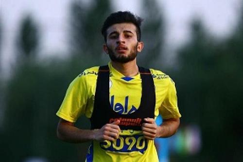 شوک خبری از راه روهای باشگاه استقلال درزکرد:دومین بازیکن جنجالی قراردادش را تمدیدنکرد/جدایی دمین بازیکن ابی پوش رسما قطعی شد/بازیکن جدید پرسپولیس جایگزین ستاره جنجالی 