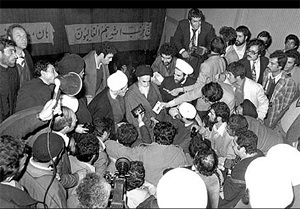 روزی که مستضعفین حکومت را در دست گرفتند/اولین انتخابات بعد از انقلاب چگونه برگزار شد
