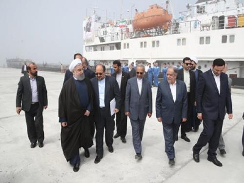 فعال شدن ناگهانی روحانی در نوروز ۹۶ انتخاباتی است؟ 
