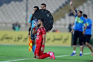 خبرخوش منصوریان لحظاتی پیش منتشرشد:بمب جنجالی پرسپولیس رسما وارد باشگاه استقلال شد/مذاکرات منصوریان وبازیکن اخراجی پرسپولیس نتیجه داد/شاه ماهی درتورمنصوریان گرفتارشد