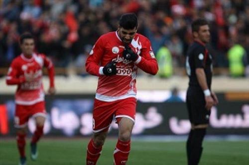 شوک خبری به پرسپولیس و هواداران:جدایی زودهنگام اقای گل سرخ پوشان از باشگاه/ستاره محبوب پرسپولیس سازجدایی کوک کرد/اقای گل پرسپولیس برای رفتن به اروپا مشورت گرفت