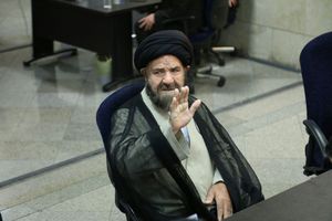 آیت‌الله بطحایی کاندیدای انتخابات شد
