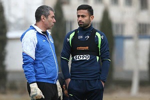 جدایی ستاره استقلال ازباشگاه کلید خورد:شاه ماهی ابی پوشان در چند قدمی پرسپولیس/خشم منصوریان از مذاکراه شاه ماهی با پرسپولیس