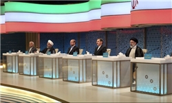 روحانی با خطرهای زیادی مواجه است