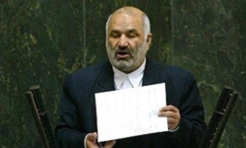از عهد خود با مردم برنخواهم گشت/برای حل مشکلات مردم تمام قد ایستاده‌ام