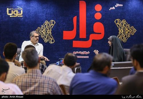  دورهمی طنزپردازان در خبرگزاری «تسنیم» /افسوس مهدی نژاد به خاطر دوری‌اش از شعر 