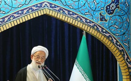 آتش منطقه را آمریکا روشن کرده و هیزم آن را سعود‌ی‌ها آورده‌اند/ دنیای اسلام باید بیدار شود 