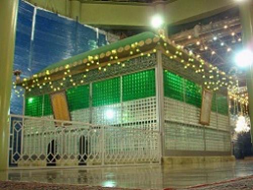 حمله فرد مسلح به حرم امام خمینی(ره)