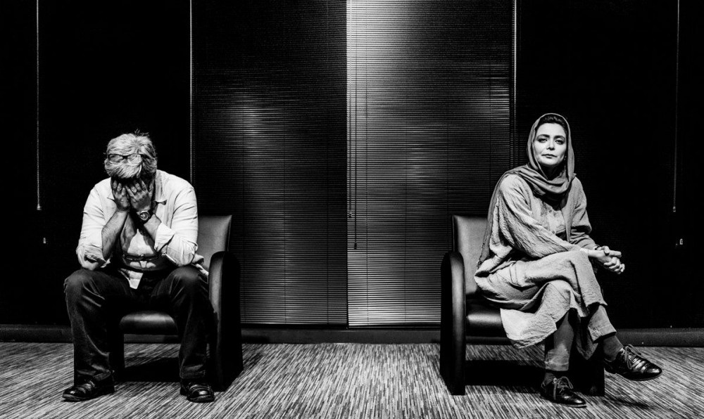 نمایشی که به نام صلح جهانی، مروج همجنسگرایی در کشور است