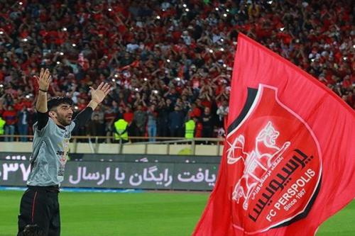 شوک خبری به هوادران پرسپولیس و برانکو:جدایی شاه ماهی سرخ پوشان از باشگاه قطعی شد/نارضایتی برانکو از جدایی بازیکن جنجالی/فنرباغچه مبلغ پیشنهادی پرسپولیس را پذیرفت