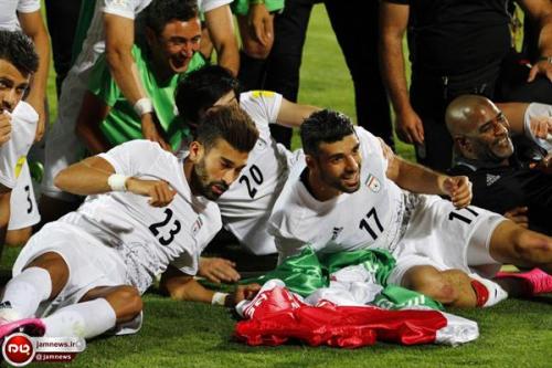 طوفان اتش بازی منصوریان در لیگ برتر :لژیونر جنجالی تیم ملی در چند قدمی ابی پوش شدن/استقلال به دنبال بزرگترین بمب یک دهه اخیرش/مذاکرات منصوریان با سردار تیم ملی اغازشد