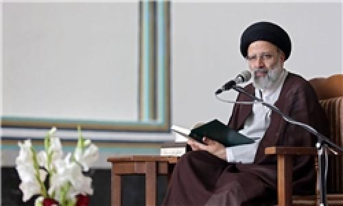 قرار بود با حل مسئله هسته‌ای تحریم‌ها برداشته شود اما دشمن تحریم‌ها را بیشتر کرد