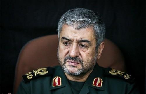 فرمانده کل سپاه: تقویت تمرکز بر رفع تهدیدات اولویت‌دار تهران در قرارگاه ثارالله