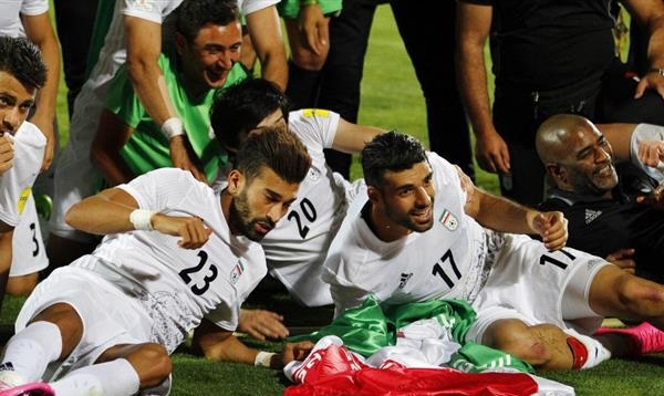 خبری که لحظاتی پیش از پرسپولیس منتشرشد:جدای بازیکن جنجالی از سرخ پوشان قطعی شد/خشم برانکو از جدایی بازیکن جنجالی سرخ پوش/مذاکرات ابی پوشان با گزینه سرخ پوش 