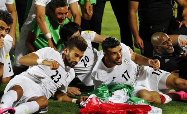 سوپرایز خبری که لحظاتی پیش از پرسپولیس منتشرشد:لژیونر وبمب تیم ملی در چند قدمی سرخ پوش شدن/شاه ماهی تیم ملی ملی در حال مذاکره با پرسپولیس/طوفان نقل و انتقالاتی برانکودر لیگ برتر