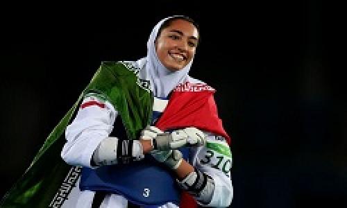 پزشک سابق کیمیا علیزاده:برای یک مدال بیشتر، با سلامتی این دختر بازی می کنند/ما گفته بودیم کیمیا باید تکواندو را کنار بگذارد 