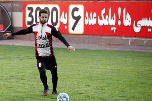 شوک عجیب به پرسپولیس و برانکو؟سنگ انداز بر سر راه بازیکن جنجالی سرخ پوشان/نیامدن این بازیکن برای پرسپولیسی ها دردسرساز می شود