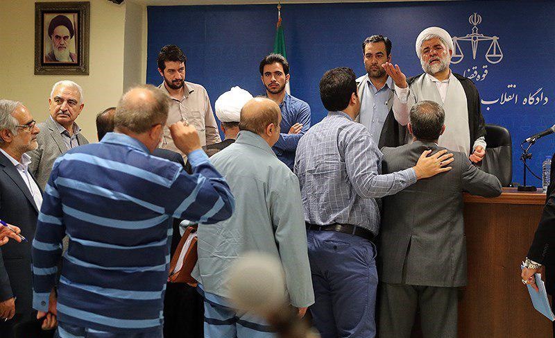  دولت قبلی مدیریت نداشت چون شما پولش را بردید/متهم: سود کمی به من رسید 
