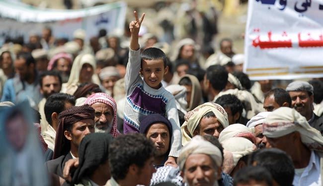  یمنی‌ها یک کشتی امارات را هدف قرار دادند