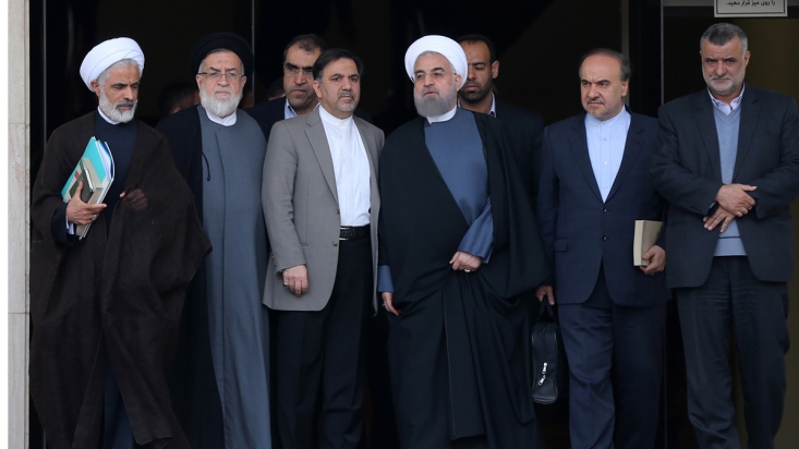 ازسهم خواهی دردولت تانظررهبری/رهبری برای گزینش وزرا جز در مواردی که قانون مجاز کرده، اعلام نظر نمی فرمایند.
