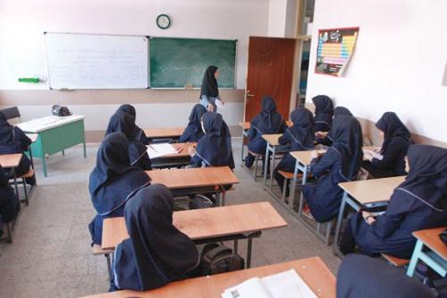 آیا از مهر ماه آموزش جنسی در مدارس آغاز می شود؟/فیلم
