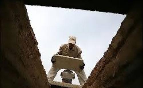 پای یک جنازه همه را وحشت زده کرد!+عکس