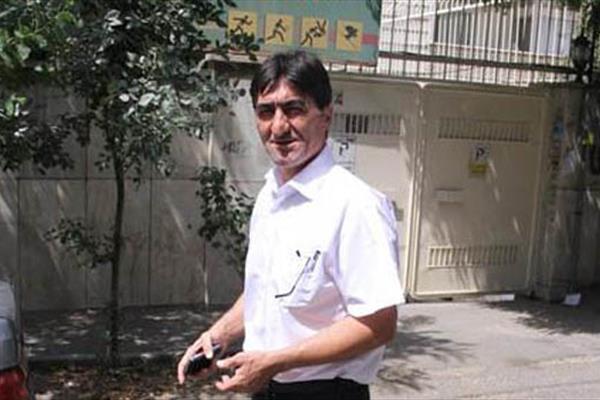 پرسپولیس امسال مثل دهه 60 رویایی است/ این طوفان به هیچ تیمی رحم نمی کند
